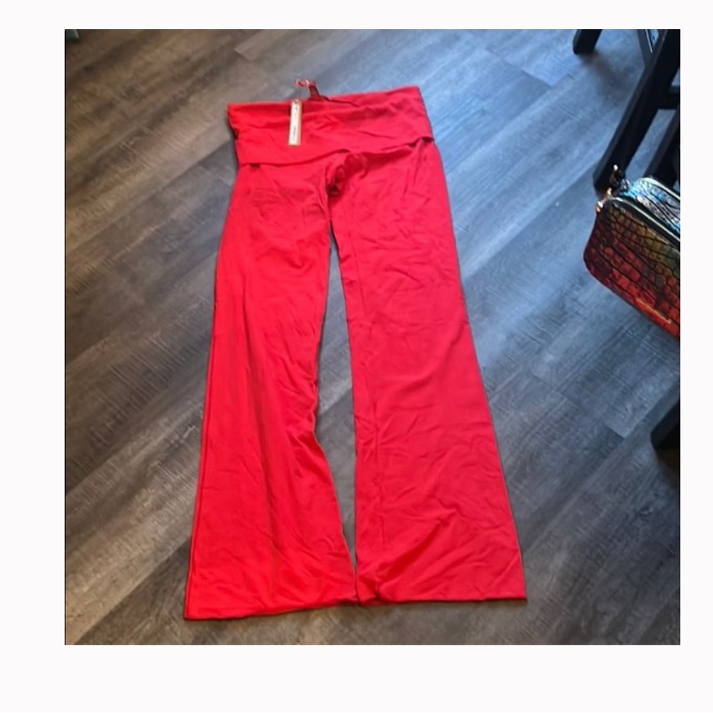 Skims fold over pants sold out “red” color NWT!! Rare color find
